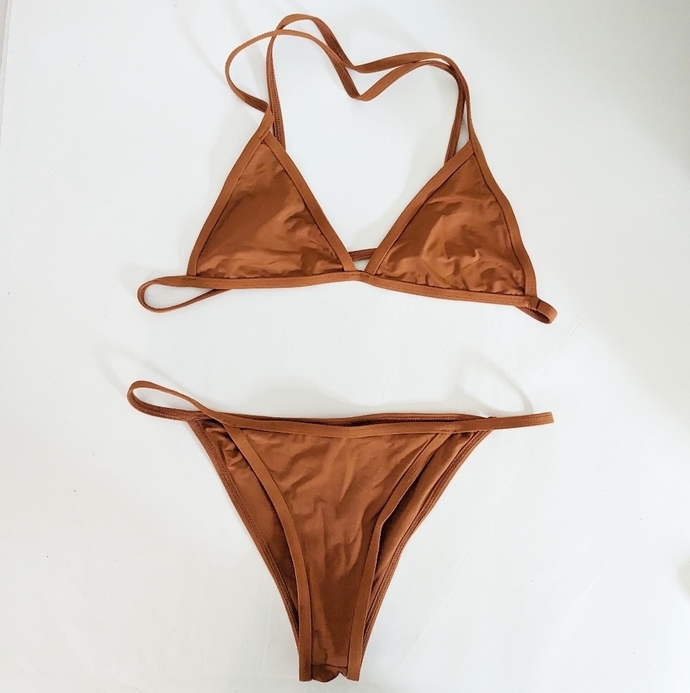 Dippin' Daisy's Cheeky Triangle Top String Bikini… - image 1